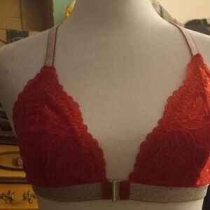 New,sexy red lace lined cups bralette, metallic elastic,halter straps size med.